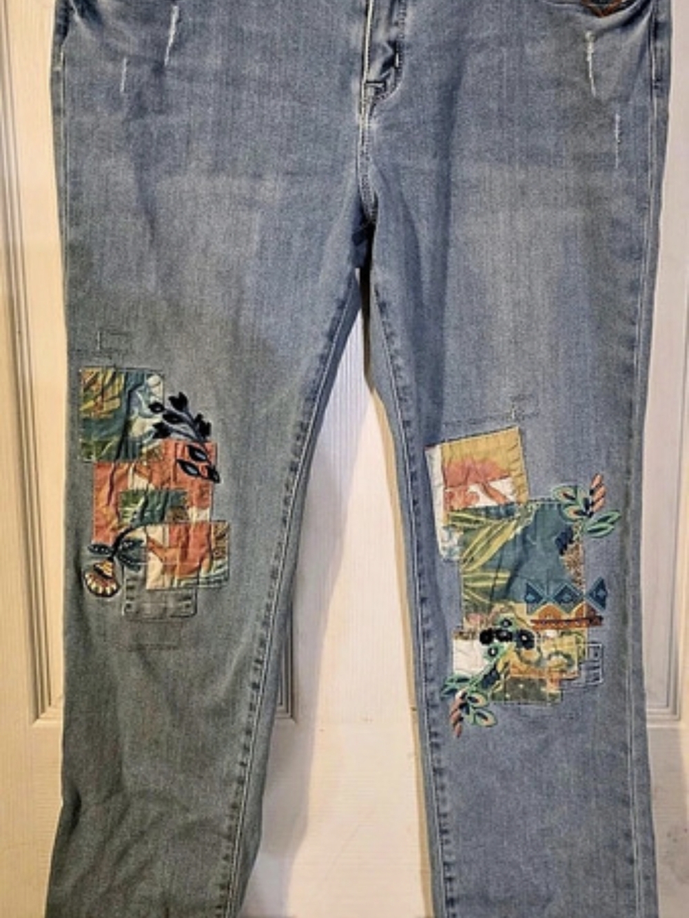 Sundance Magnolia Jeans Embroidered Straight Leg Blue Waist 31